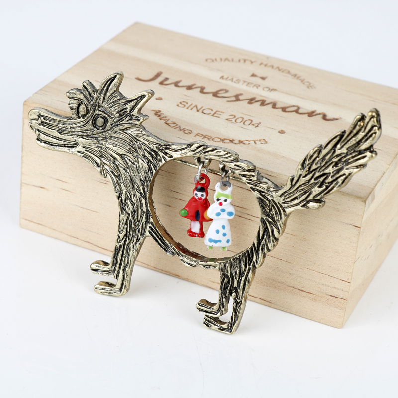 Wolf Jewelry & Watches Tampa Reviews - Vintage Wolf And Babies Little Girl