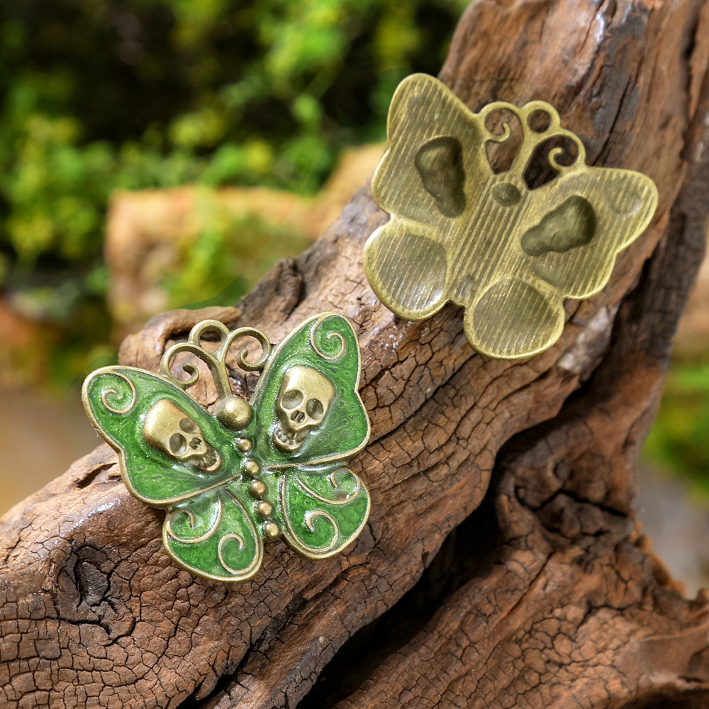 Gothic Skull Butterfly Enameli - Butterfly Pendant Necklace 评论和价格